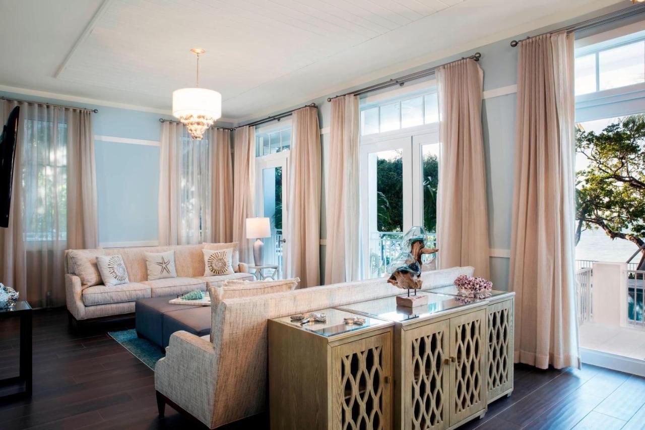Bedroom Beach House Colonial home Bay view Pool access