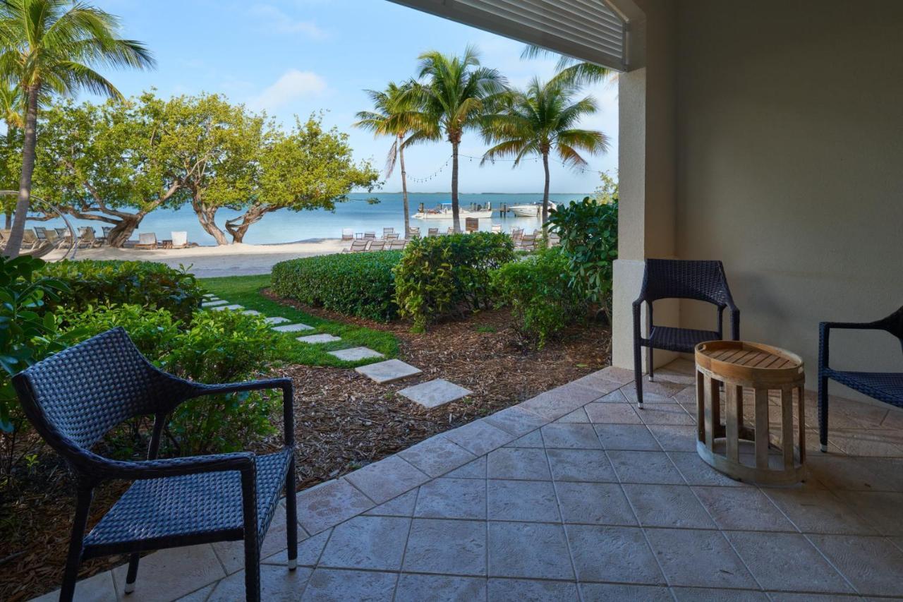 Bay Front Suite 1 Bedroom Suite 2 Queen Sofa bed Balcony
