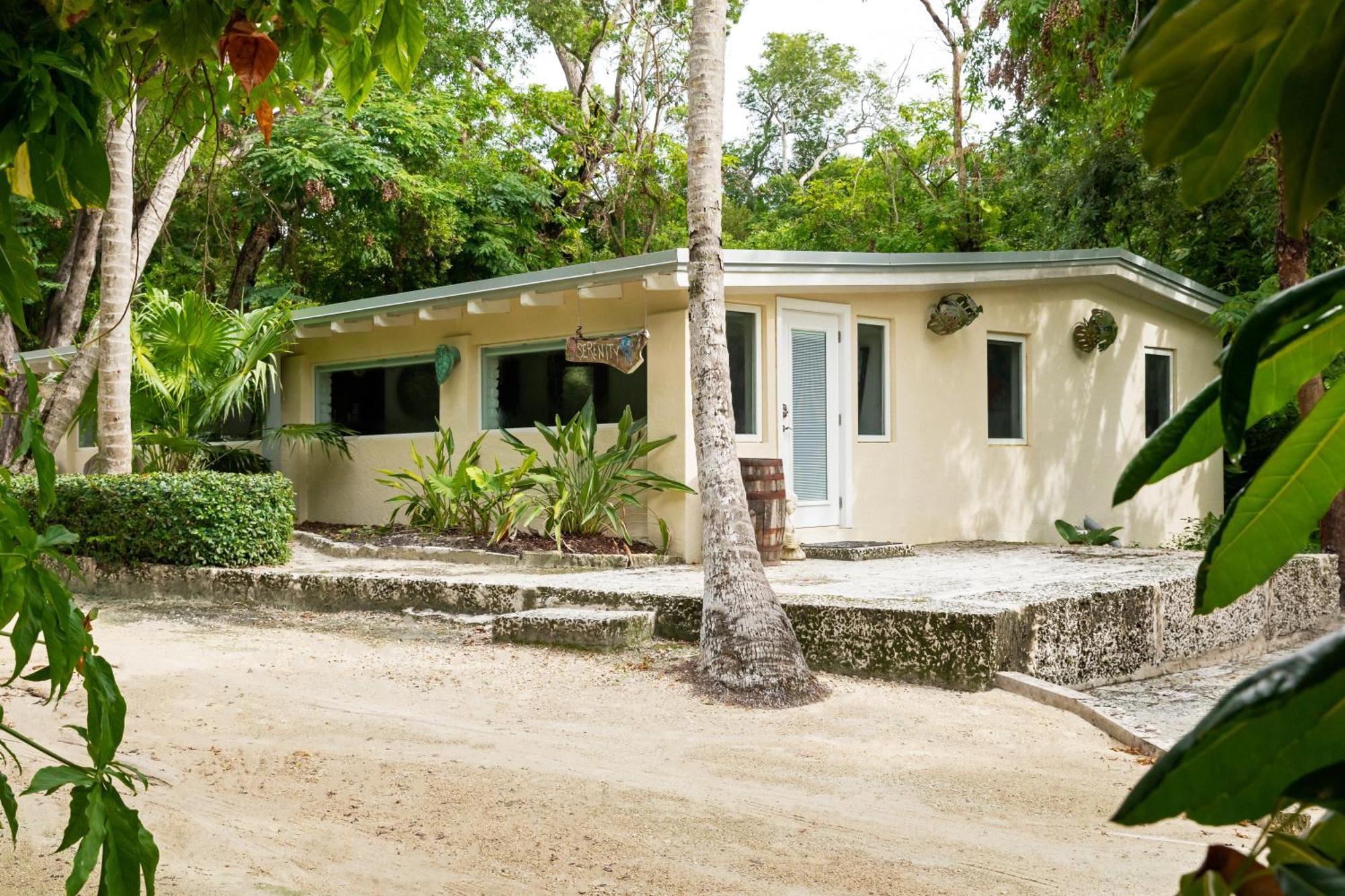 Paradise Bungalow