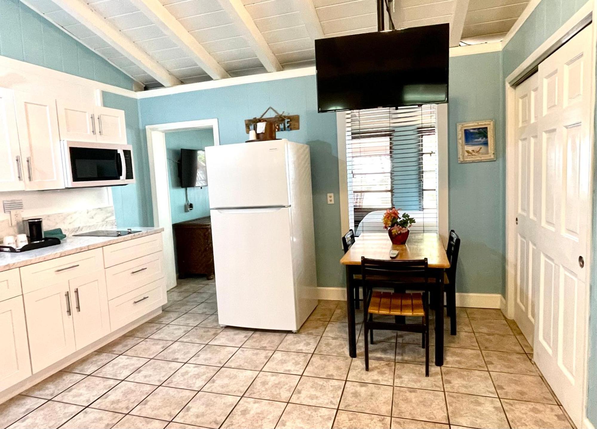 Beach Daze Waterfront Suite