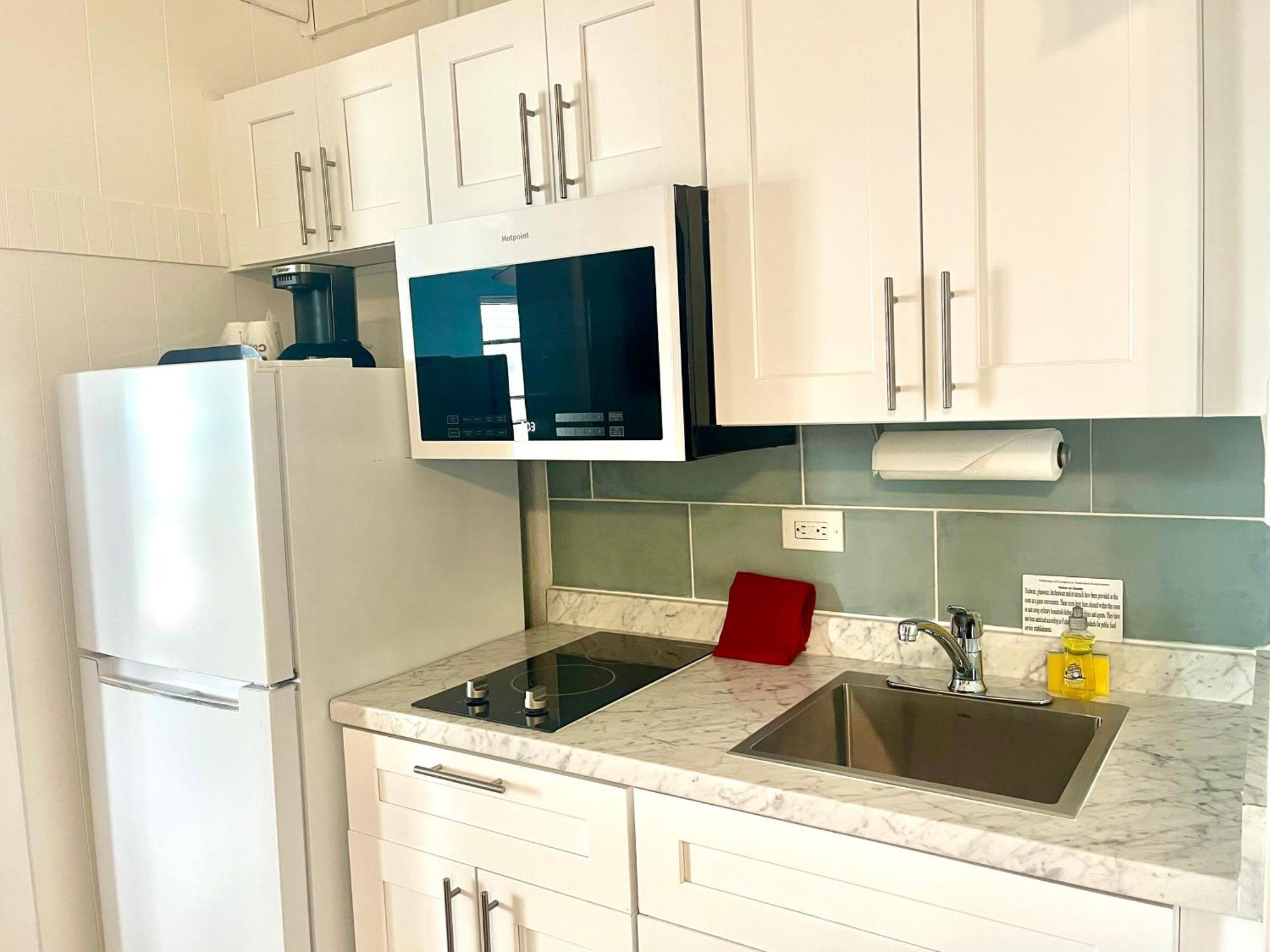 Dolphin Waterfront Suite