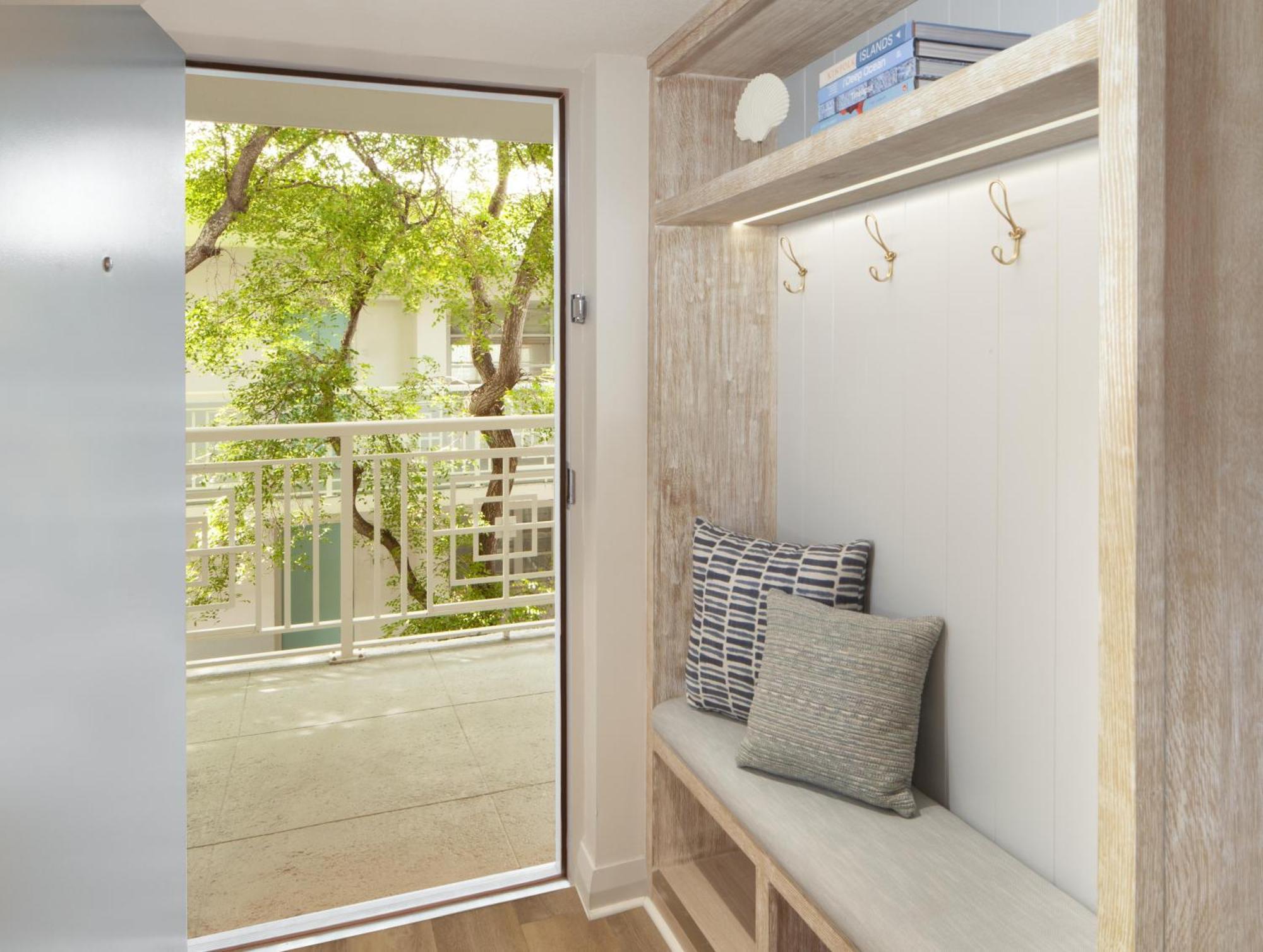 One-Bedroom Paradise Suite Kitchenette