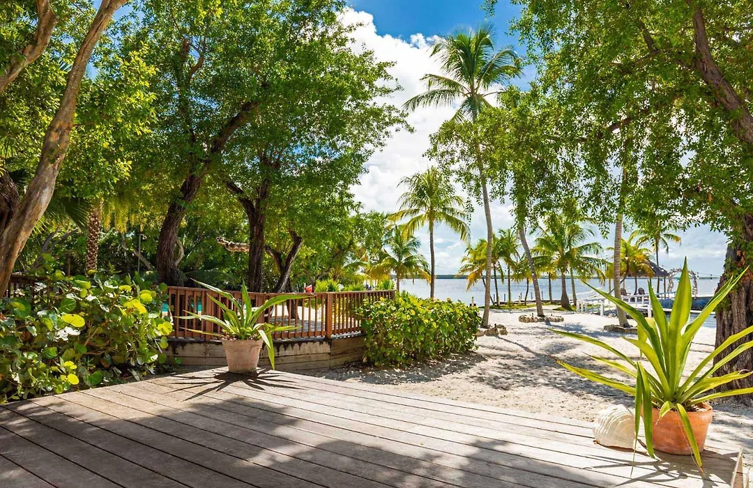 Largo Resort-1