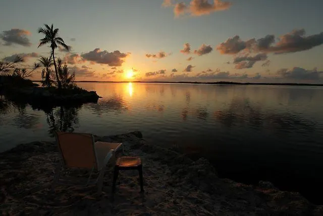 Tarpon Flats Inn & Marina - Key Largo-1