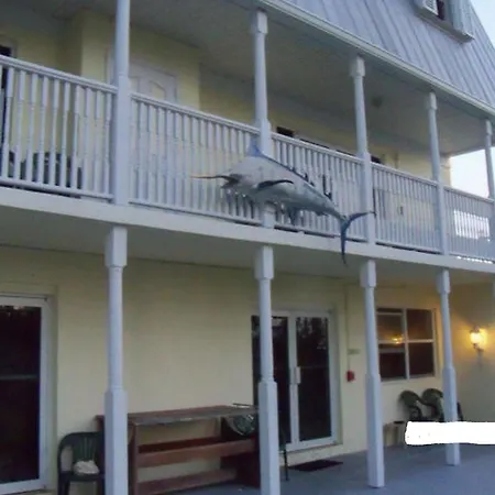 Tarpon Flats Inn & Marina - Key Largo-3
